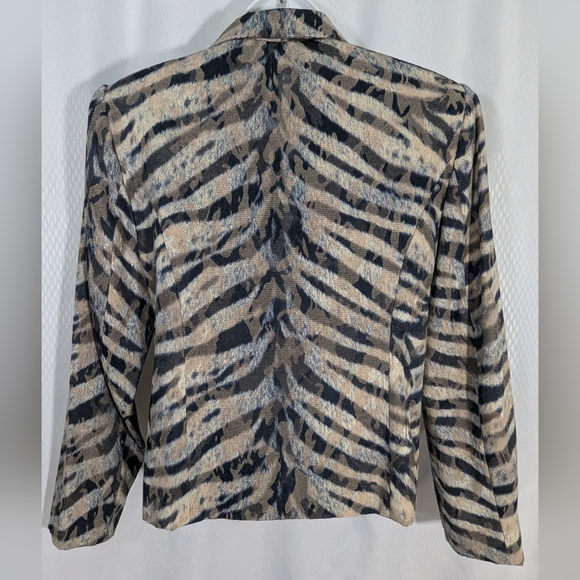 Giancarlo Ferrari Petite Women's Zip-Front Abstract Animal Print Jacket,Multi, 8 - Picture 3 of 13